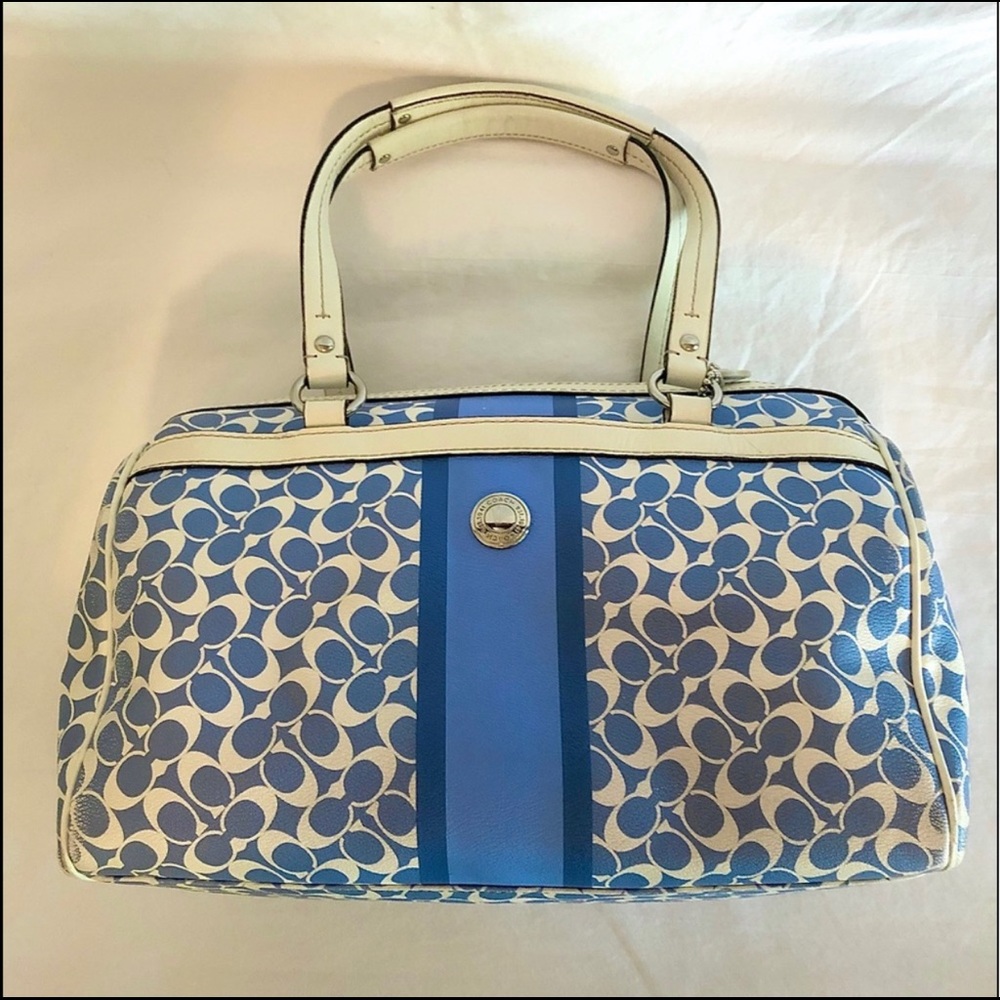 Coach Signature Chelsea Handbag with Straps